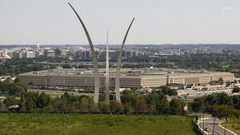 البنتاغون: الأطباق الطائرة موجودة