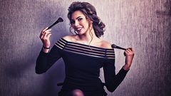 أخطاء ترتكبينها أثناء وضع المكياج تتسبب بهذا الخلل؟