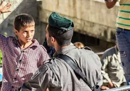 الطفولة المسترجلة في فلسطين (فيديو-صور)