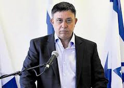 وزير العمل الإسرائيلي : نتنياهو ضعيف أمام حماس