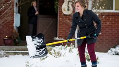 المراهقون الذين يقدمون مساعدة للغرباء أكثر ثقة