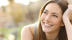 أعيدي الشباب لبشرتك بهذه الطرق