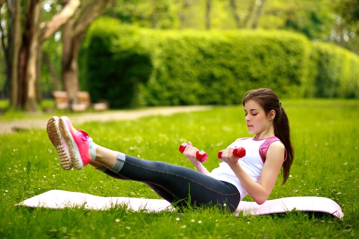 خطوات للحصول على ساقين رشيقتين