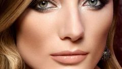 خطوات تثبيت تاتو الحواجب