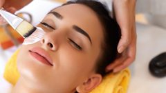 قناع الزعفران.. لوجه مشرق وشبابي