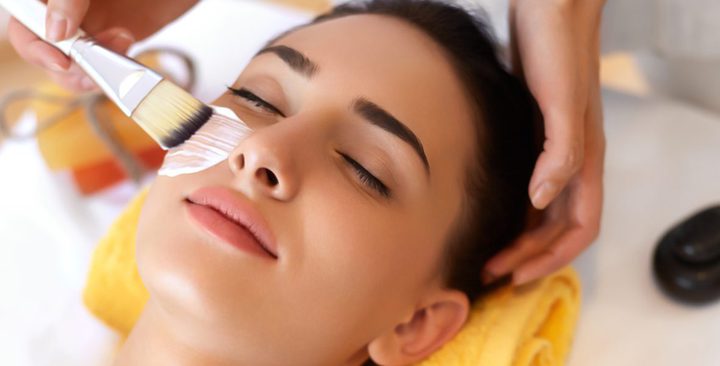 قناع الزعفران.. لوجه مشرق وشبابي