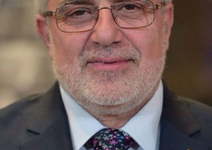 ميلاد مجيد و"عهد" بلا طفولة