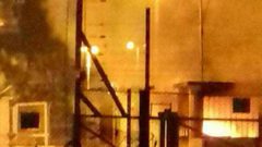 إحراق غرفة المراقبة التابعة للاحتلال في قلقيلية