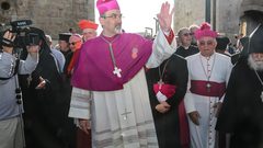 وصول موكب المدبر الرسولي إلى بيت لحم لترؤس قداس منتصف الليل