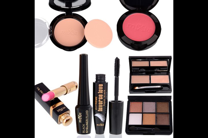 9 خطوات عند تطبيق مستحضر الأساس لماكياج لا تشوبه شائبة