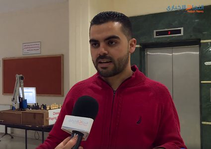 روبوت آلي يلعب الشطرنج ضد الإنسان (فيديو)