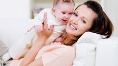 إنجاب المرأة أكثر من طفلين يؤثر على جمالها