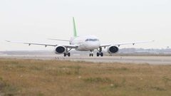 راكب زائد يعيد طائرة أدراجها بعد تحليقها 4 ساعات!