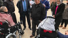 تسليم كراسي كهربائية لأربعة من ذوي الاعاقة في بيت لحم