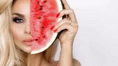 البطيخ لتنظيف البشرة ولجعلها أكثر نضارة