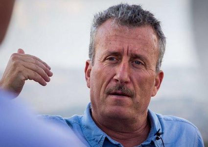 يا ابنتي، هذه دموع النضال