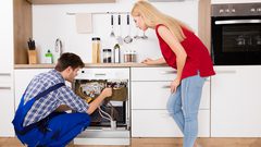 حتى لا تخسري أدواتك المنزلية قبل وقتها.. اتبعي هذه النصائح