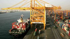 الإمارات تتصدر التبادل التجاري مع إيران عربيا