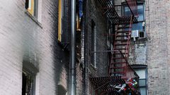 لماذا يحب الأطفال اللعب بالنار رغم خطورتها ؟