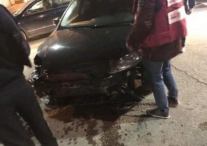 بالصور: إصابة ثلاثة مواطنين بجراح متوسطة في حادث سير بنابلس