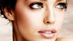 إليك طريقة لرسمة حواجب مثالية