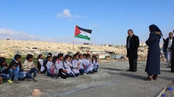 الاحتلال يهدد بهدم مدرسة "أبو النوار" في بادية القدس