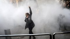 معارض إيراني لـ"النجاح": ثورة الشعب الإيراني لن تتوقف وهذه خياراتنا