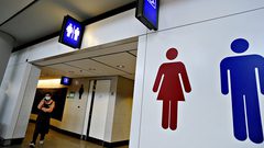 سيدة أعمال تنظف المراحيض من أجل تحقيق حلمها