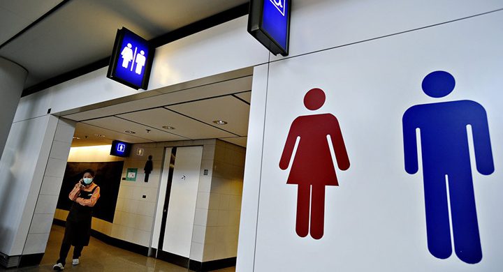 سيدة أعمال تنظف المراحيض من أجل تحقيق حلمها