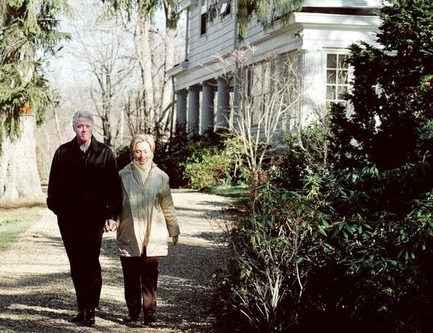 اندلاع حريق في غرفة نوم هيلاري وبيل كلينتون