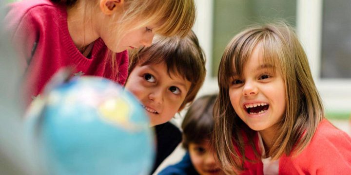 3 لغات على الأطفال تعلمها لمستقبل أفضل