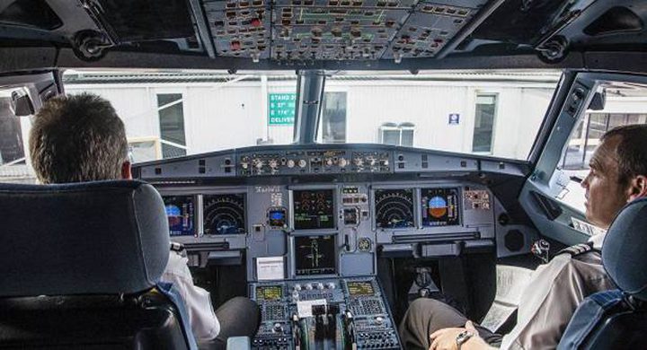 طيار يصفع زميلته داخل "قمرة القيادة" إبان رحلة جوية