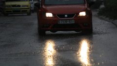 الدفاع المدني: 14 مركبة عالقة على جبال فصايل بأريحا تقل أكثر من 30 مواطنًا