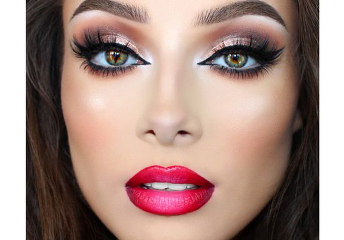 صيحات ماكياج  خرجت من عالم الموضة