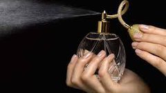 خلطة رائعة تمنحك رائحة مماثلة لرائحة العطر