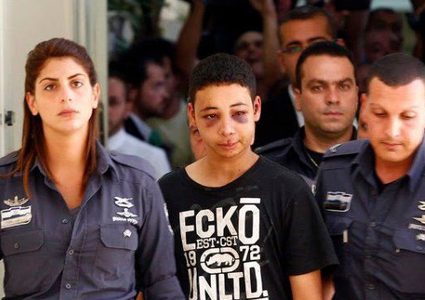 "#طفولة_يغتالها_الأسر" تنديداً لانتهاك الاحتلال لحقوق الاطفال