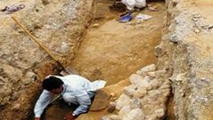 الشرطة تقبض على ثلاثة أشخاص أثناء تنقيبهم عن آثار