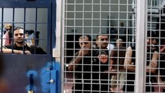 كيف ستتعامل مصلحة سجون الاحتلال مع الاكتظاظ؟