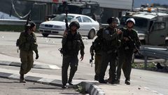 حاجز عسكري احتلالي على مدخل عزبة الطبيب يعيق حركة المواطنين