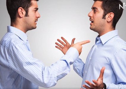 هل أنت مجنون عندما تكلم نفسك؟ (فيديو)