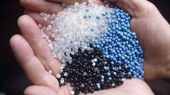 علماء يدرسون تغيير طبيعة البلاستيك