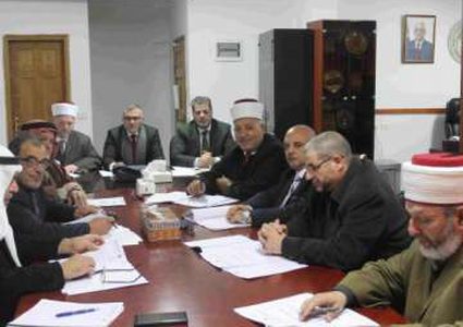 الحسيني يفتتح الاحتفال المركزي ليوم الشجرة