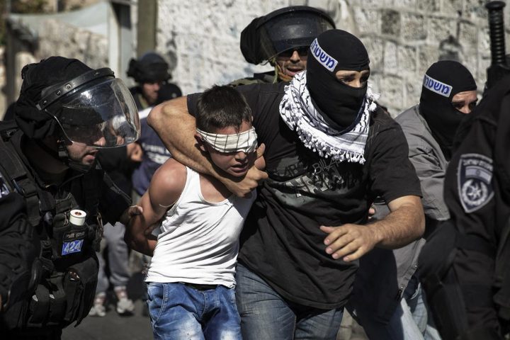 تفاصيل مؤلمة حول اعتقال الأطفال الأسرى