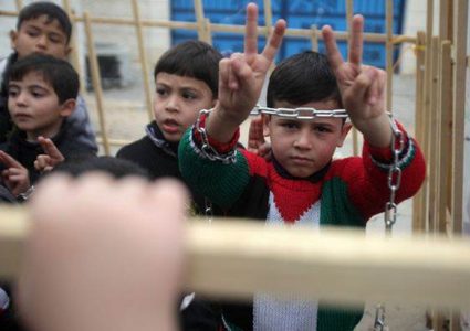 فرض الحبس المنزلي على طفلين وتمديد اعتقال شاب من القدس