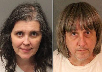 العثور على 13 طفلا احتجزهم والداهم!