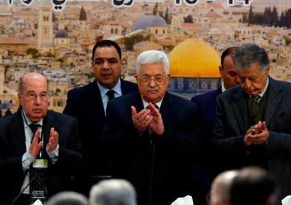 تنفيذًا لقرارات المركزي ..جرادات يكشف عن تحرك للحصول على العضوية الكاملة في الأمم المتحدة