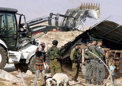 الاحتلال يهدد بطرد أهالي خربة المراجم جنوب نابلس وهدم مساكنهم