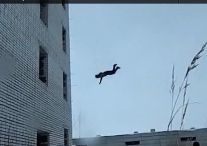 إصابة حرجة لشاب إثر سقوطه من بناية جنوب نابلس..والإعلان عن اسمه