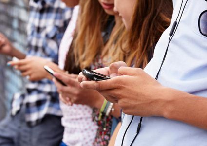 طريقة لمحاربة ادمان الهواتف الذكية