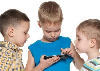 نصائح لمراقبة هاتف طفلك وحمايته